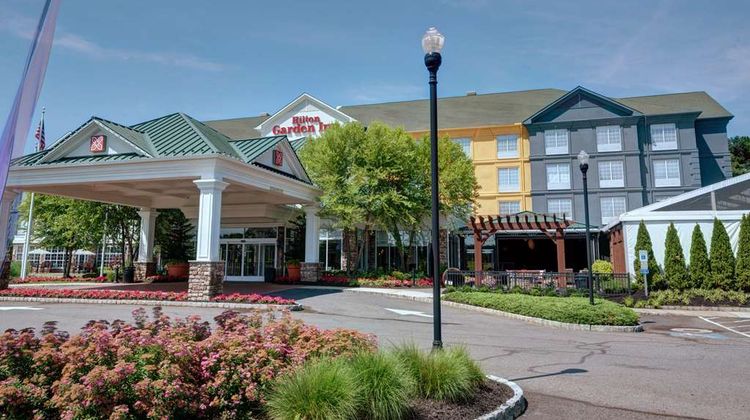 Hilton Garden Inn Hamilton Exterior