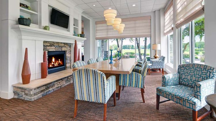 Hilton Garden Inn Hamilton Lobby