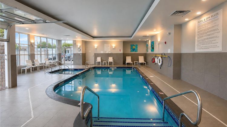 Hilton Garden Inn Hamilton Pool