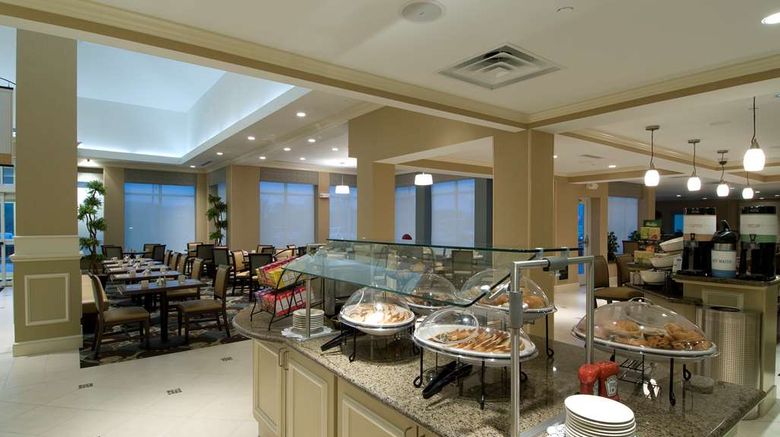 <b>Hilton Garden Inn Westampton Restaurant</b>. Images powered by <a href="https://iceportal.shijigroup.com/" title="IcePortal" target="_blank">IcePortal</a>.