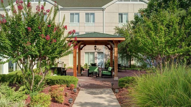 Hilton Garden Inn Tulsa Airport Exterior