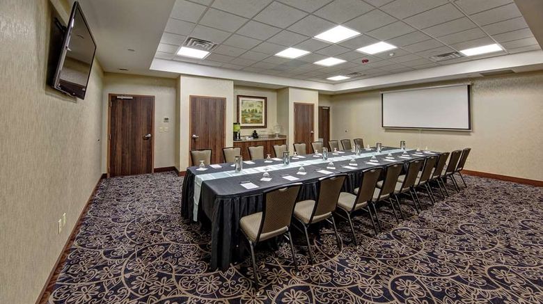 <b>Hilton Garden Inn Tulsa Midtown Meeting</b>. Images powered by <a href="https://iceportal.shijigroup.com/" title="IcePortal" target="_blank">IcePortal</a>.