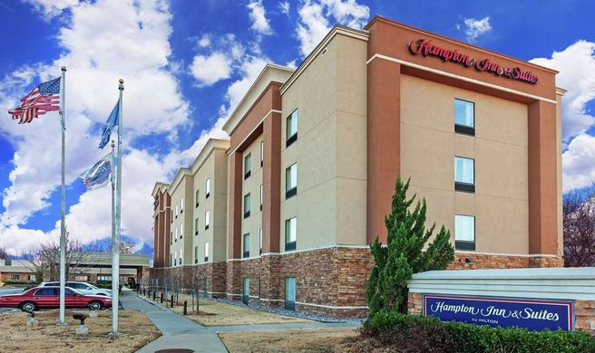 Hampton Inn & Suites/Owasso Exterior