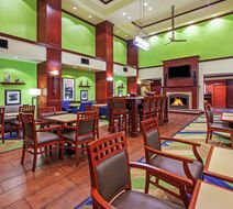 Hampton Inn & Suites/Owasso Lobby
