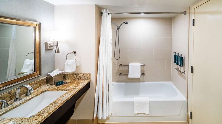 Doubletree by Hilton Tulsa Downtown Room