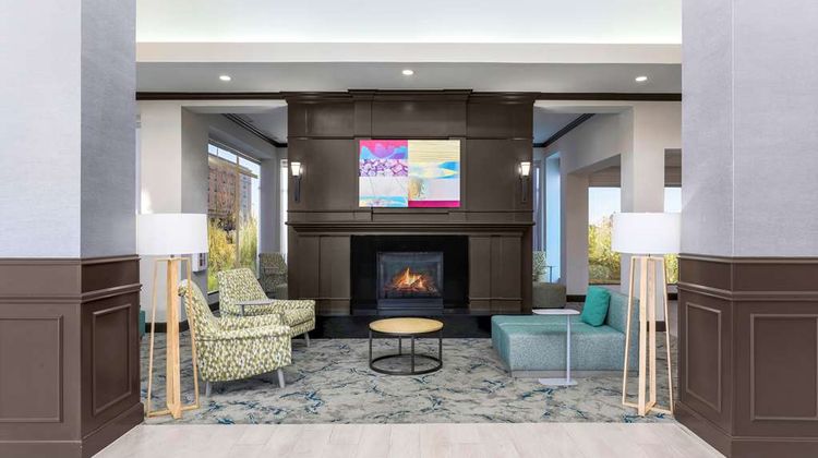 Hilton Garden Inn Tulsa South Lobby