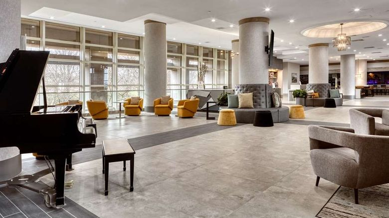 <b>Doubletree Hotel at Warren Place Lobby</b>. Images powered by <a href="https://iceportal.shijigroup.com/" title="IcePortal" target="_blank">IcePortal</a>.