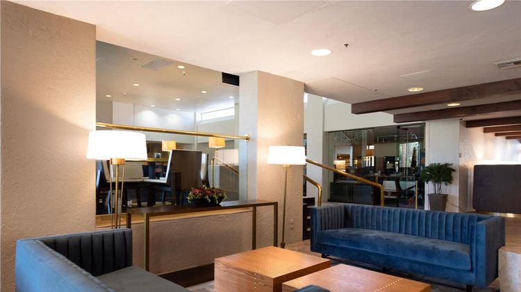 Doubletree by Hilton Tucson Reid Park Lobby