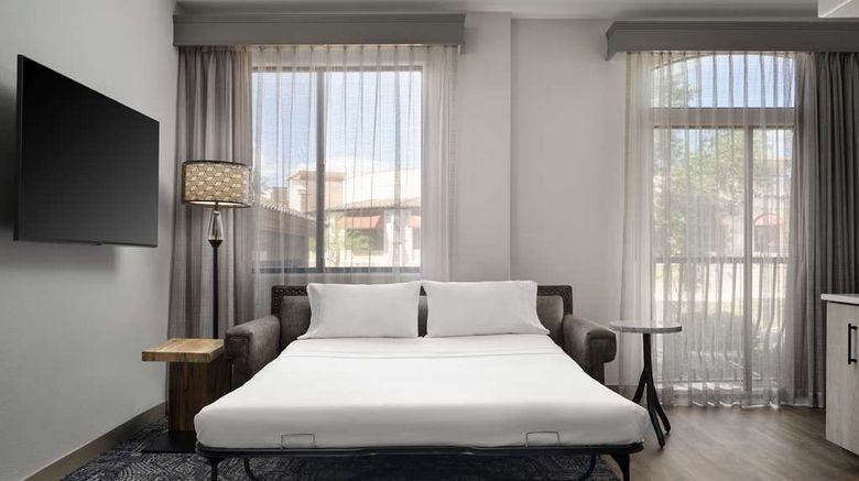 <b>Embassy Suites Tucson-Paloma Village Suite</b>. Images powered by <a href="https://iceportal.shijigroup.com/" title="IcePortal" target="_blank">IcePortal</a>.