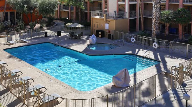 DoubleTree Suites by Hilton Tucson Arpt Pool