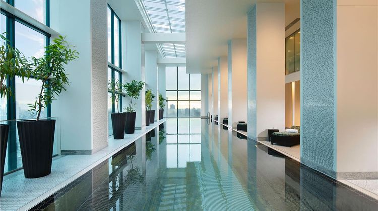 Conrad Tokyo Pool