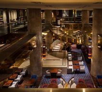 Hilton Tokyo Lobby