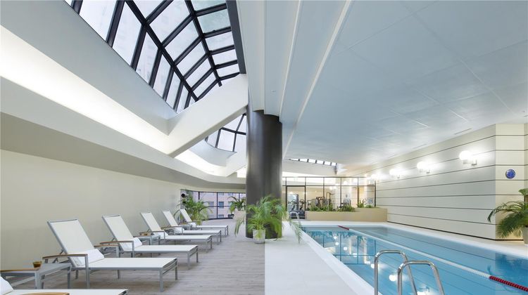 Hilton Tokyo Pool