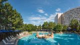 <b>Hilton Tokyo Bay Pool</b>. Images powered by <a href="https://iceportal.shijigroup.com/" title="IcePortal" target="_blank">IcePortal</a>.