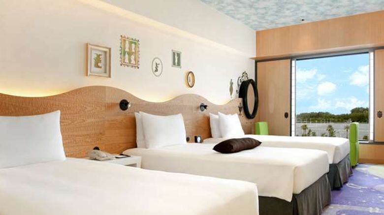 <b>Hilton Tokyo Bay Room</b>. Images powered by <a href="https://iceportal.shijigroup.com/" title="IcePortal" target="_blank">IcePortal</a>.
