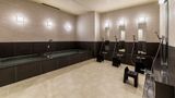 <b>Hilton Tokyo Bay Recreation</b>. Images powered by <a href="https://iceportal.shijigroup.com/" title="IcePortal" target="_blank">IcePortal</a>.