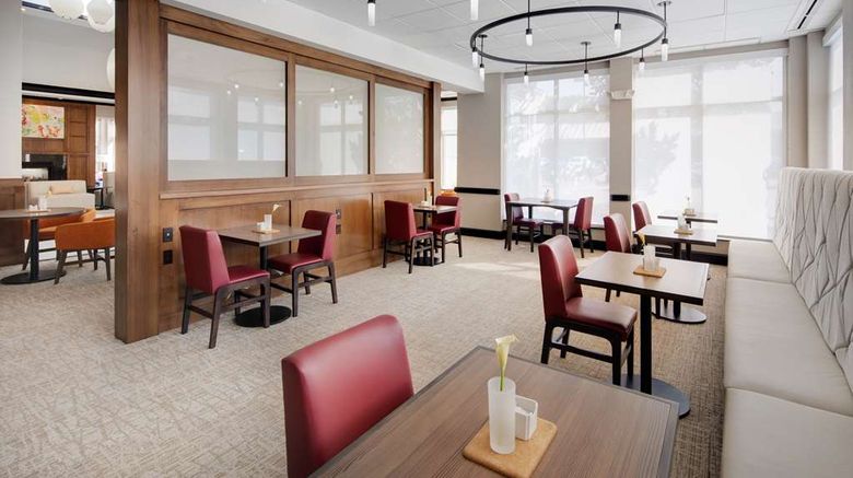 <b>Hilton Garden Inn Tyler Restaurant</b>. Images powered by <a href="https://iceportal.shijigroup.com/" title="IcePortal" target="_blank">IcePortal</a>.