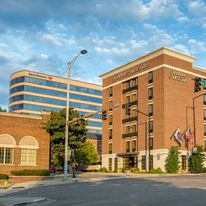 Hampton Inn & Suites Downtown
