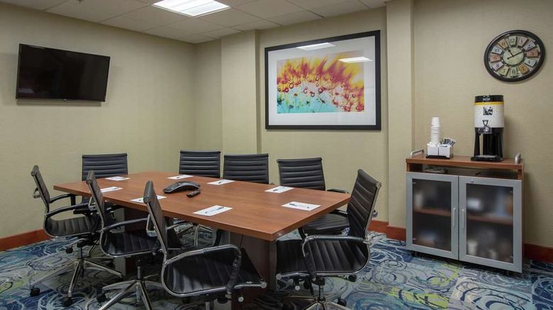 <b>Hampton Inn & Suites Downtown Meeting</b>. Images powered by <a href="https://iceportal.shijigroup.com/" title="IcePortal" target="_blank">IcePortal</a>.