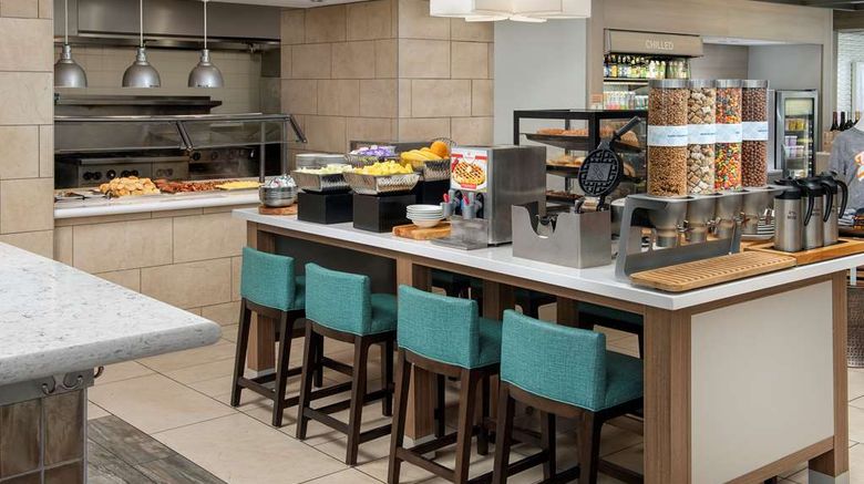 <b>Hilton Garden Inn Cedar Bluff Restaurant</b>. Images powered by <a href="https://iceportal.shijigroup.com/" title="IcePortal" target="_blank">IcePortal</a>.