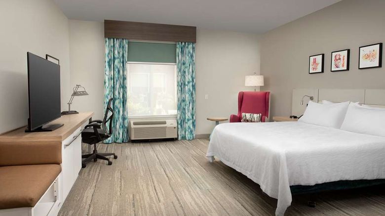 <b>Hilton Garden Inn Cedar Bluff Room</b>. Images powered by <a href="https://iceportal.shijigroup.com/" title="IcePortal" target="_blank">IcePortal</a>.