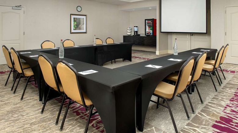 <b>Hilton Garden Inn Cedar Bluff Meeting</b>. Images powered by <a href="https://iceportal.shijigroup.com/" title="IcePortal" target="_blank">IcePortal</a>.