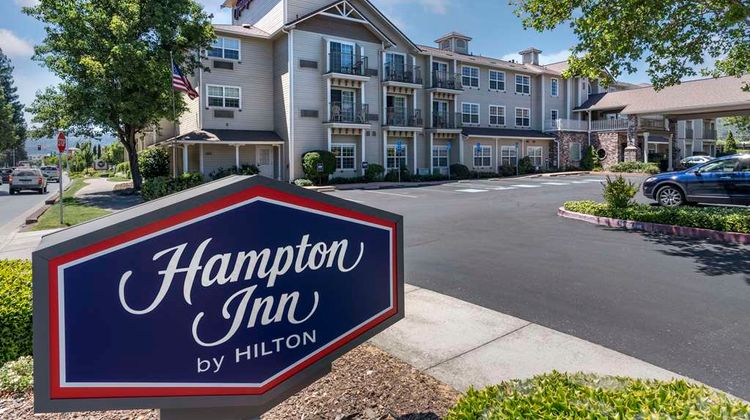 Hampton Inn Ukiah Exterior