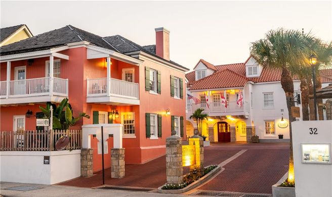 Hilton St Augustine Historic Bayfront Exterior