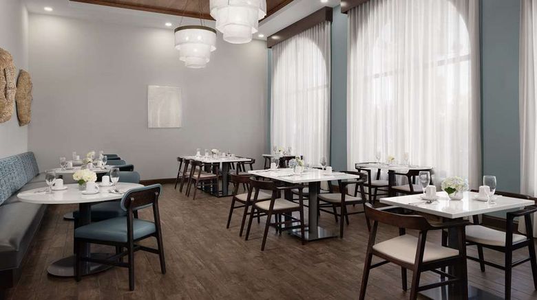 <b>DoubleTree St Augustine Restaurant</b>. Images powered by <a href="https://iceportal.shijigroup.com/" title="IcePortal" target="_blank">IcePortal</a>.