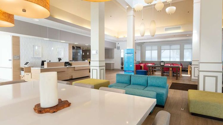 Hilton Garden Inn St. Augustine Beach Lobby