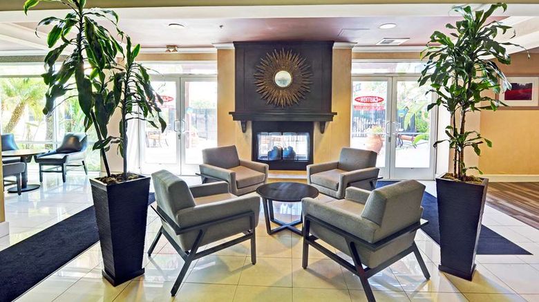 <b>Embassy Suites Valencia Lobby</b>. Images powered by <a href="https://iceportal.shijigroup.com/" title="IcePortal" target="_blank">IcePortal</a>.