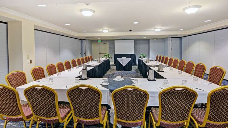 Embassy Suites Valencia Meeting