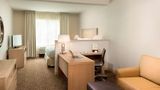 <b>DoubleTree by Hilton Hotel Vancouver Room</b>. Images powered by <a href="https://iceportal.shijigroup.com/" title="IcePortal" target="_blank">IcePortal</a>.