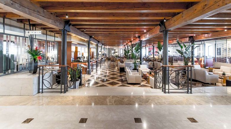<b>Hilton Molino Stucky Venice Lobby</b>. Images powered by <a href="https://iceportal.shijigroup.com/" title="IcePortal" target="_blank">IcePortal</a>.
