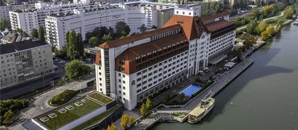 Hilton Vienna Danube Waterfront Exterior