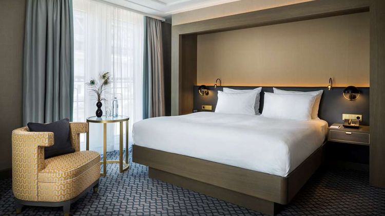 Hilton Vienna Plaza Room