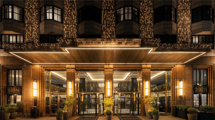 Hilton Vienna Plaza Exterior