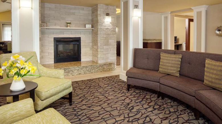 <b>Homewood Suites Wallingford Meriden Lobby</b>. Images powered by <a href="https://iceportal.shijigroup.com/" title="IcePortal" target="_blank">IcePortal</a>.