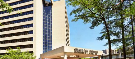 Embassy Suites Hotel Crystal City Exterior