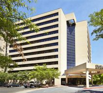 Embassy Suites Hotel Crystal City Exterior