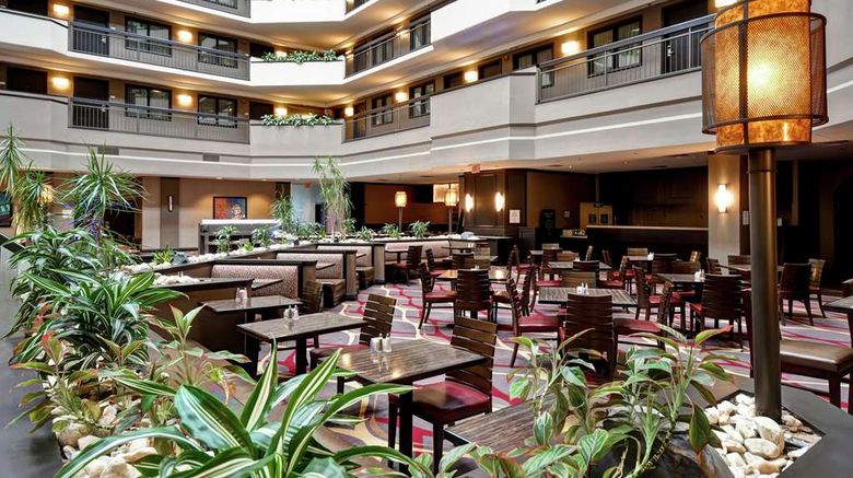 <b>Embassy Suites by Hilton Dulles Airport Restaurant</b>. Images powered by <a href="https://iceportal.shijigroup.com/" title="IcePortal" target="_blank">IcePortal</a>.