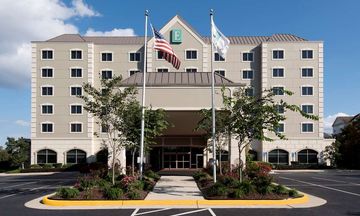 Embassy Suites by Hilton Dulles Airport