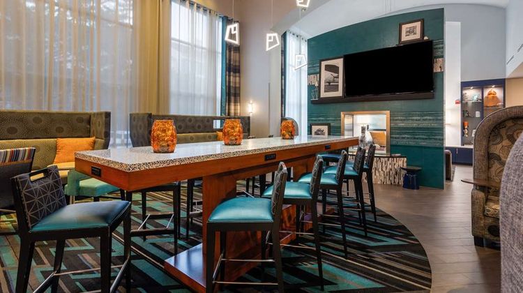 Hampton Inn & Suites Herndon-Reston Lobby