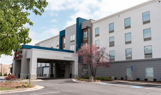 Hampton Inn & Suites Leesburg Exterior