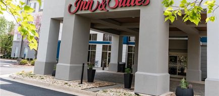 Hampton Inn & Suites Leesburg Exterior