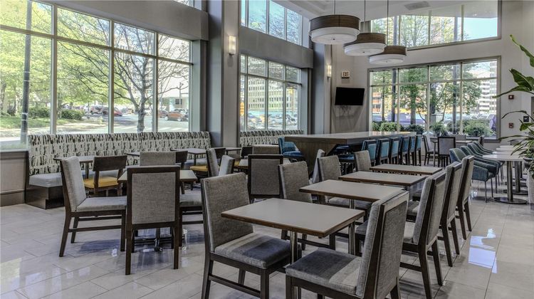 Hampton Inn Arlington Crystal City DCA Restaurant