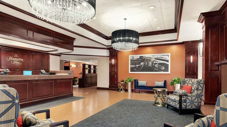 <b>Hampton Inn Dulles/Cascades Lobby</b>. Images powered by <a href="https://iceportal.shijigroup.com/" title="IcePortal" target="_blank">IcePortal</a>.