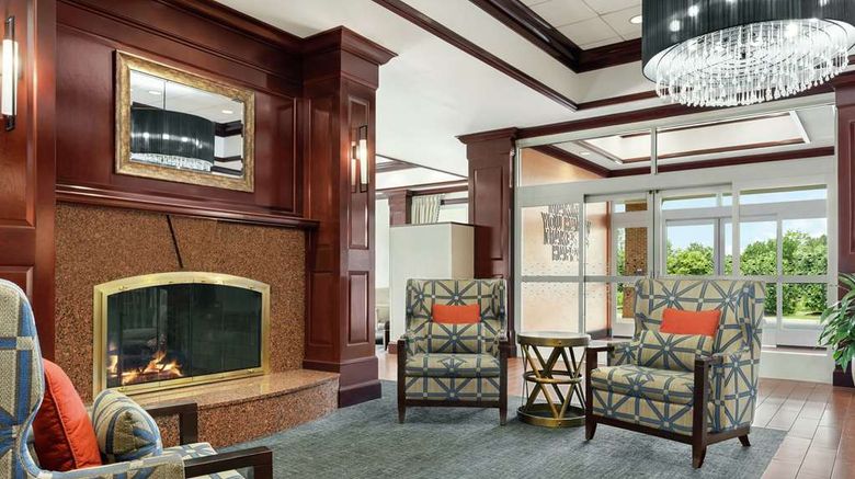<b>Hampton Inn Dulles/Cascades Lobby</b>. Images powered by <a href="https://iceportal.shijigroup.com/" title="IcePortal" target="_blank">IcePortal</a>.