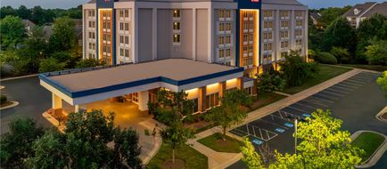 Hampton Inn Dulles/Cascades Exterior