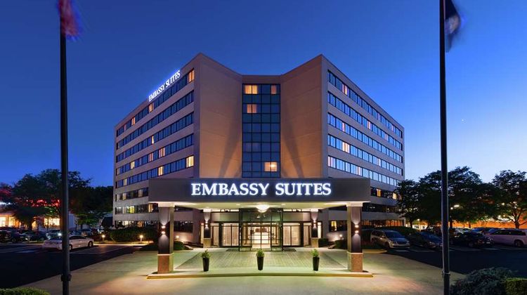 Embassy Suites Tysons Corner Exterior